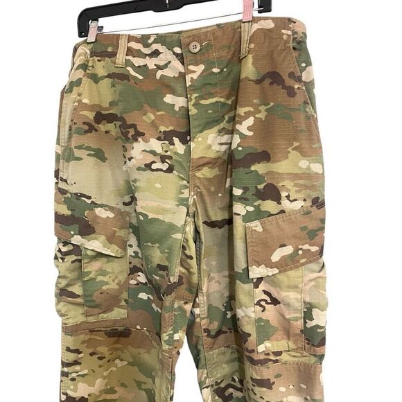 Military Issued Camouflage 6 Pocket Utility Cargo Pant Sz M - Picture 2 of 8